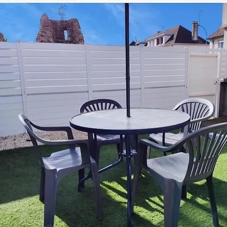 Chez Elise Et Vincent Holiday home Eu (Seine-Maritime)